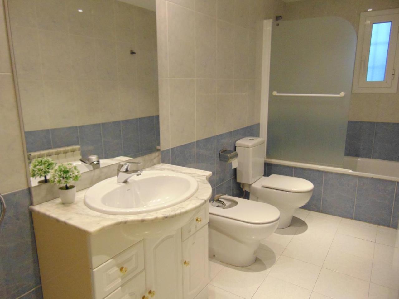Apartaments Voramar Cambrils Exteriör bild